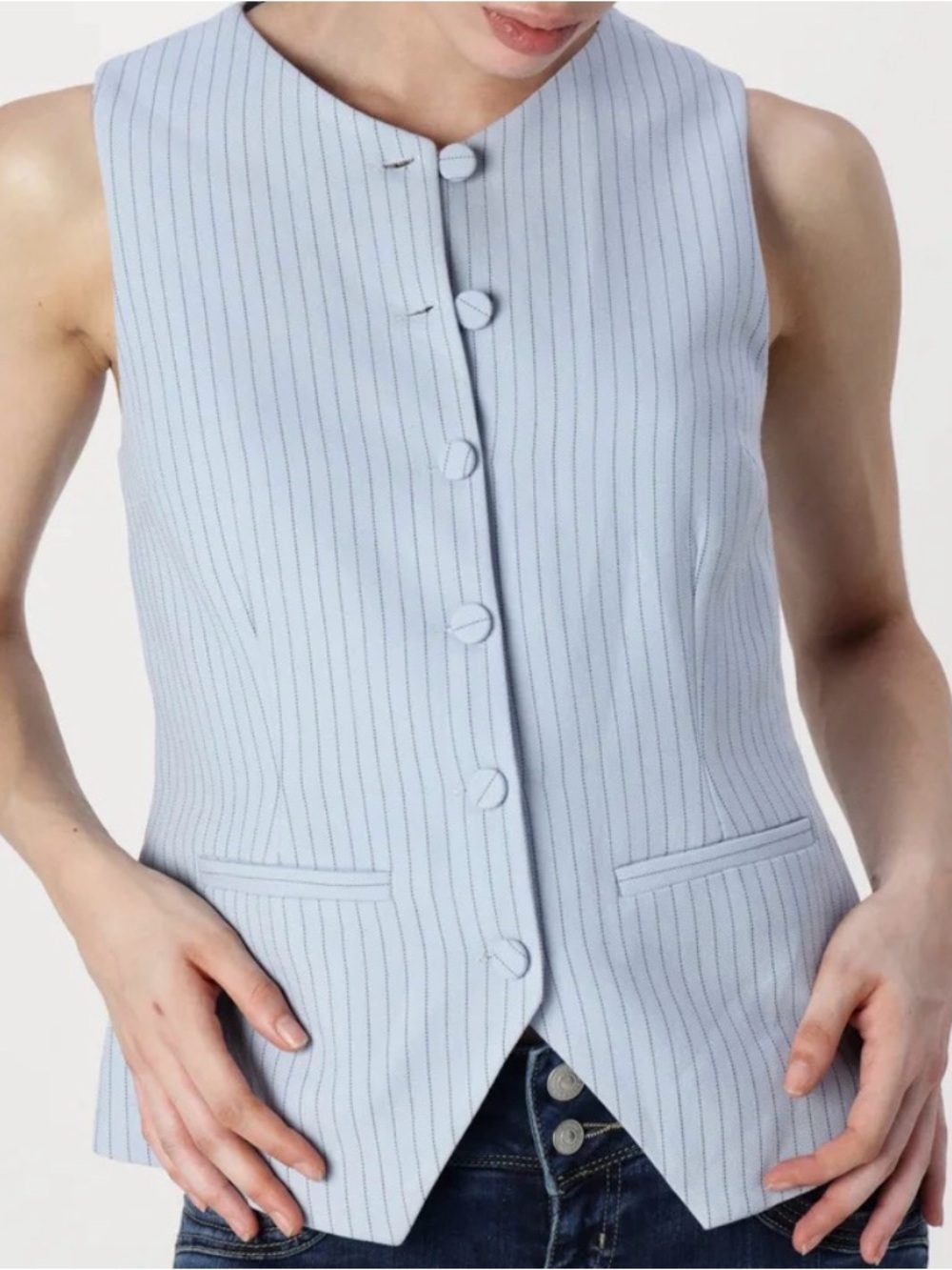 Abercrombie & Fitch Button Vest Top - Picture 2 of 4
